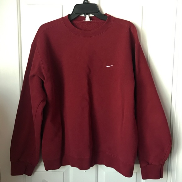 nike sweatshirt burgundy